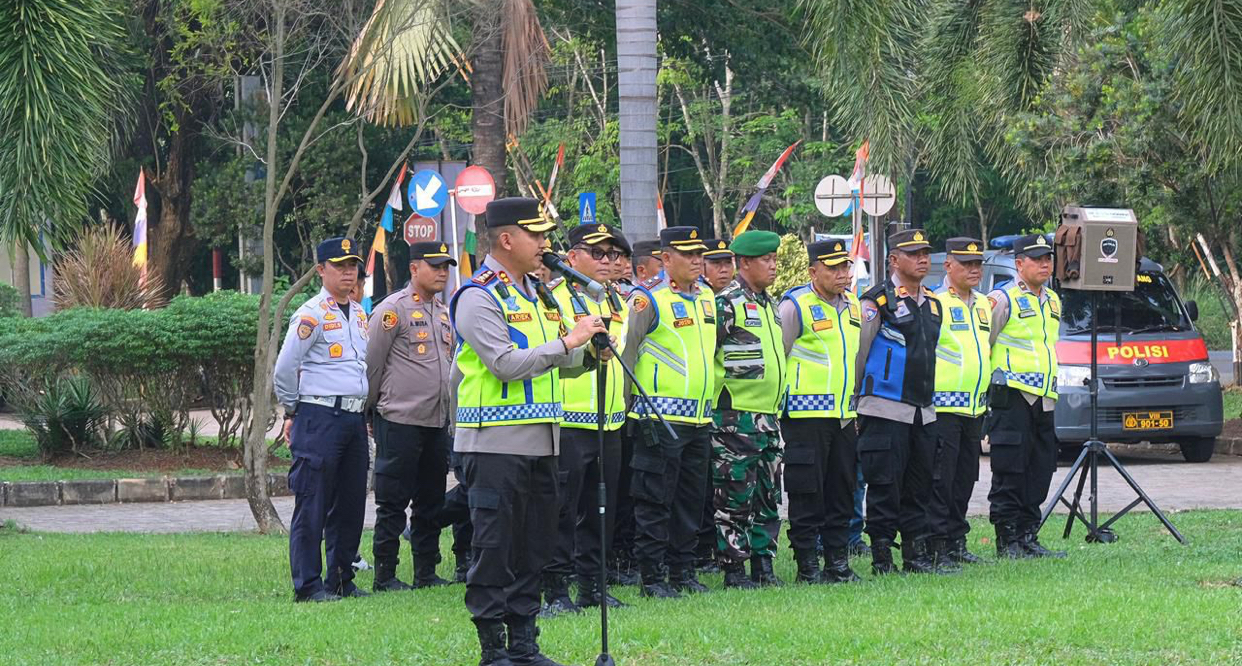 Polisi Turunkan Ratusan Personel Amankan Debat Pertama Calon Bupati dan Wakil Bupati Subang