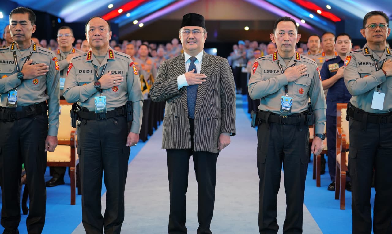 Gelar Apel Kasatwil 2025, Kapolri Tekankan Peningkatan Pelayanan dan Kinerja Polri untuk Masyarakat