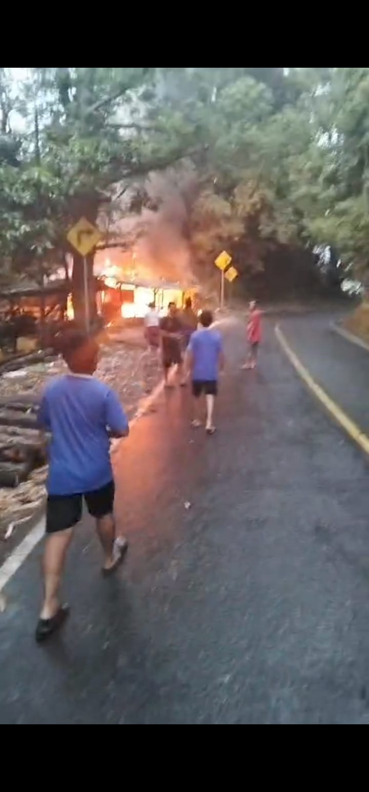 Warung Kelontong di Kampung Pamunguan Terbakar, Warga Kabupaten Sukabumi Sempat Panik