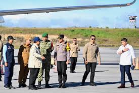 Presiden Prabowo Tiba di Tapanuli Tengah, Pastikan Penanganan Cepat dan Menyeluruh untuk Warga Terdampak Banjir