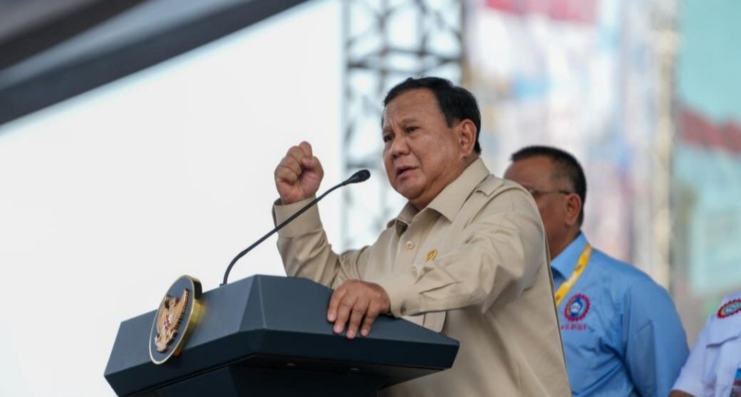 Ratusan Ribu Buruh Padati Monas, Presiden Prabowo Subianto Sampaikan Pesan Kuat